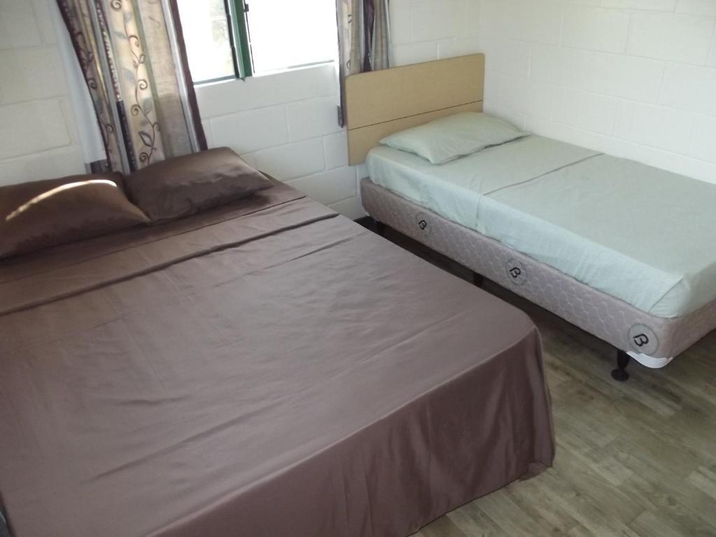 Green Lodge Holiday Homes نوكو ألوفا الغرفة الصورة